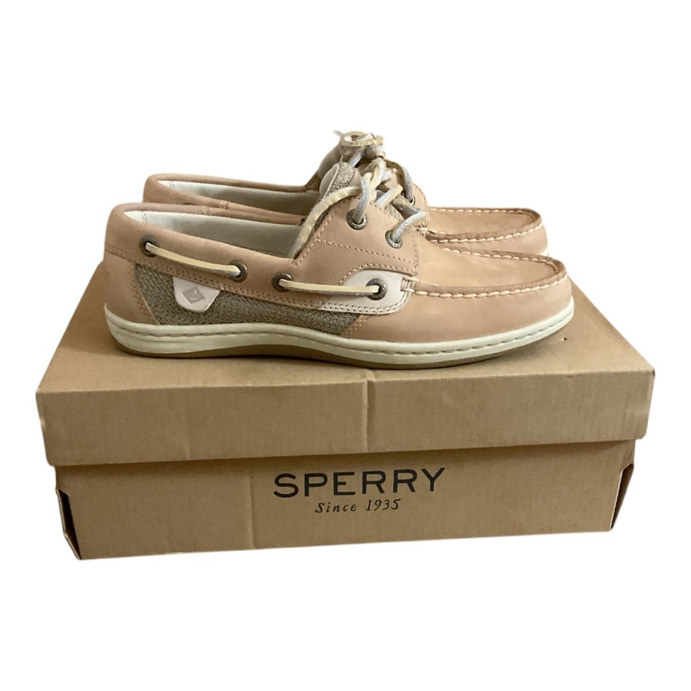 Woman Sperry Shoes  size:  6